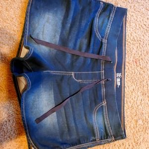 Nobody midrise shorts size XL (15-17)